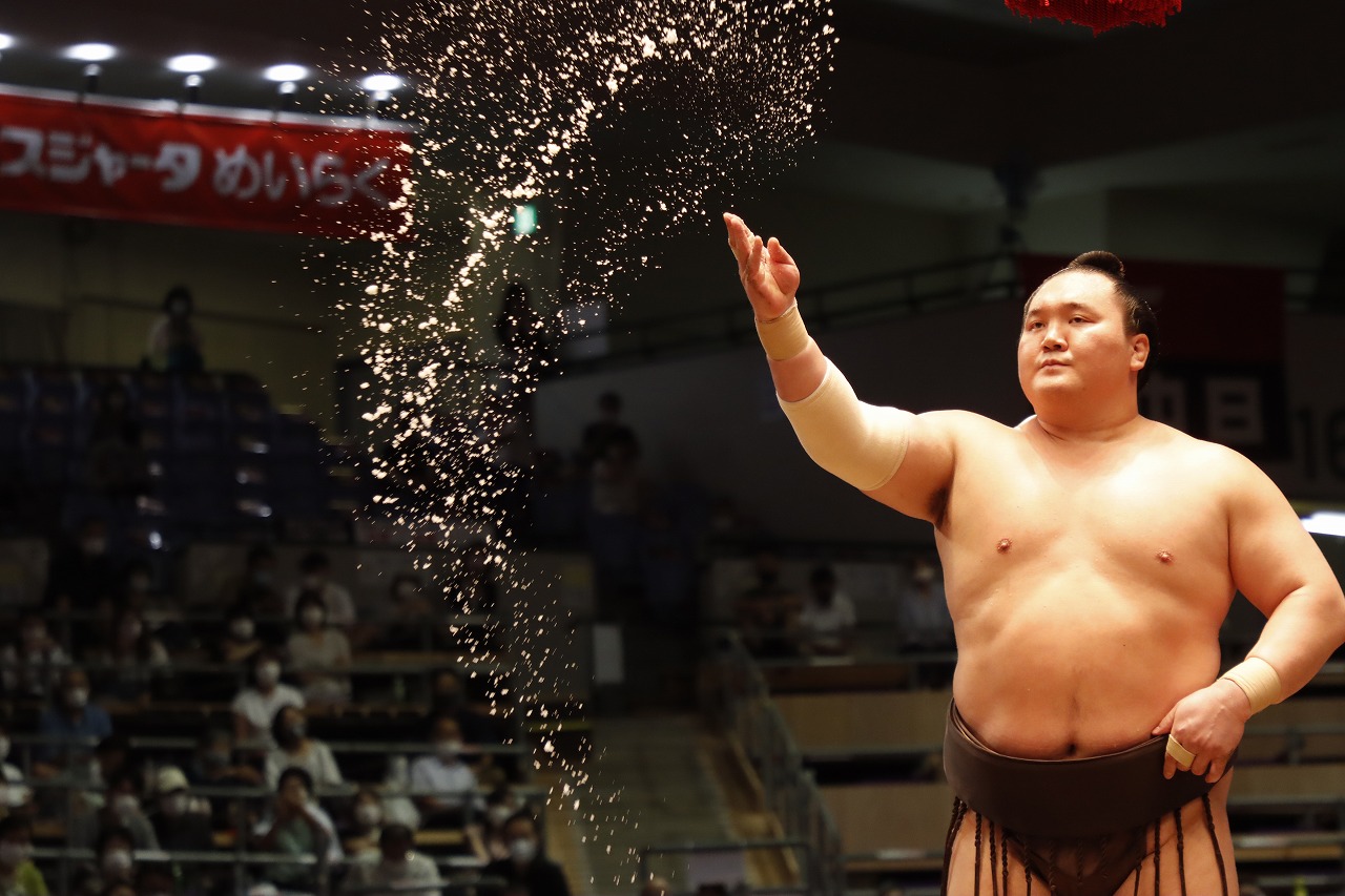 ⑧2021年7月14日　七月場所　塩まき.jpg