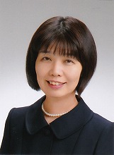 中野　有希子