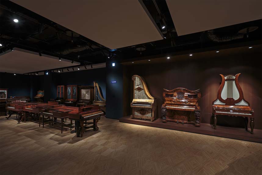 museum_piano.jpg