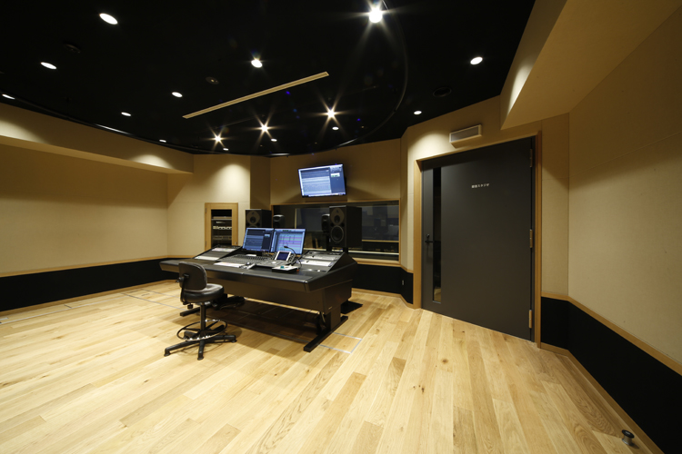 録音スタジオ/コントロールルームの画像