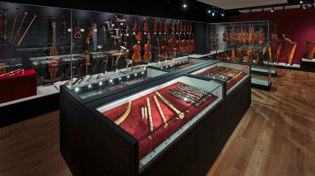 管弦打楽器展示室