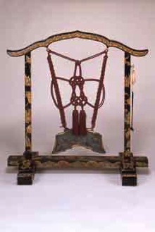 磬(けい)の画像