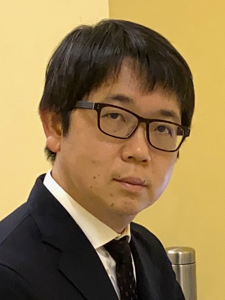 関本　仁